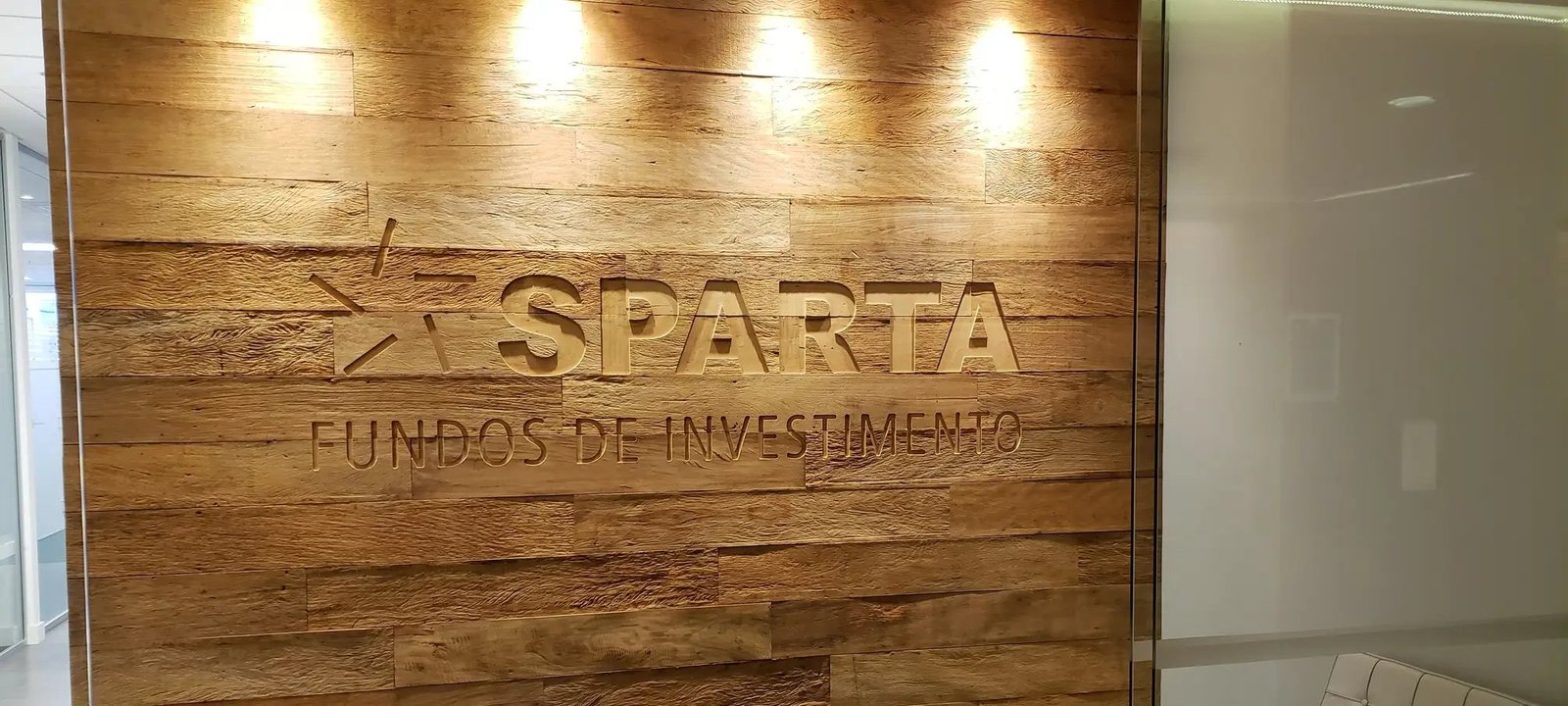 Spreads apertados e resgates ligam sinal de alerta no crédito privado, afirma gestor da Sparta - Imagem do artigo