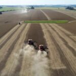 Colheita de soja no Brasil atinge 61% da área e segue no ritmo mais lento desde 2020/21