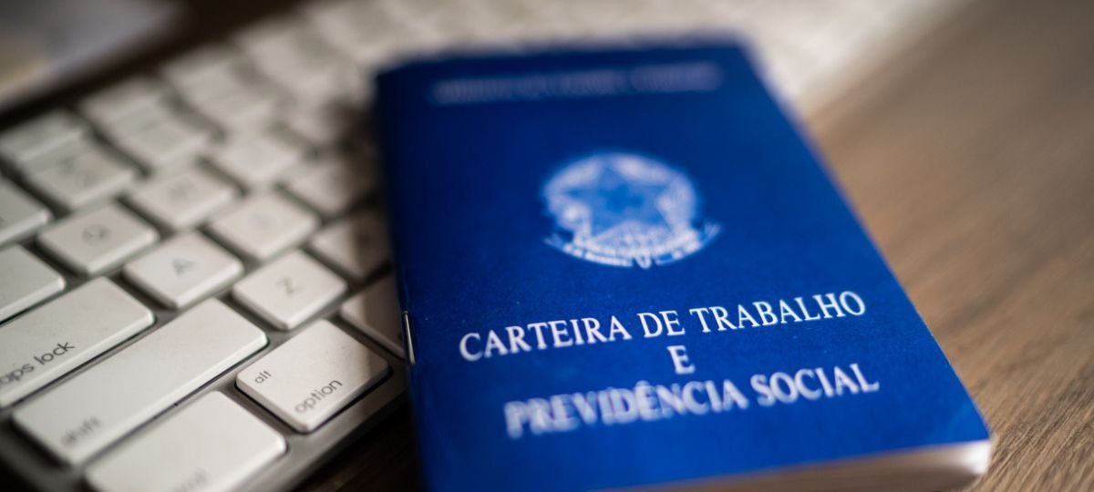 Redução da jornada para 4 dias pode aumentar custo das empresas em até 6,5%, calcula BTG Pactual - Imagem do artigo