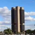 Mercado eleva inflação e Selic projetadas para 2026 e volta a cortar estimativa do dólar, mostra Focus