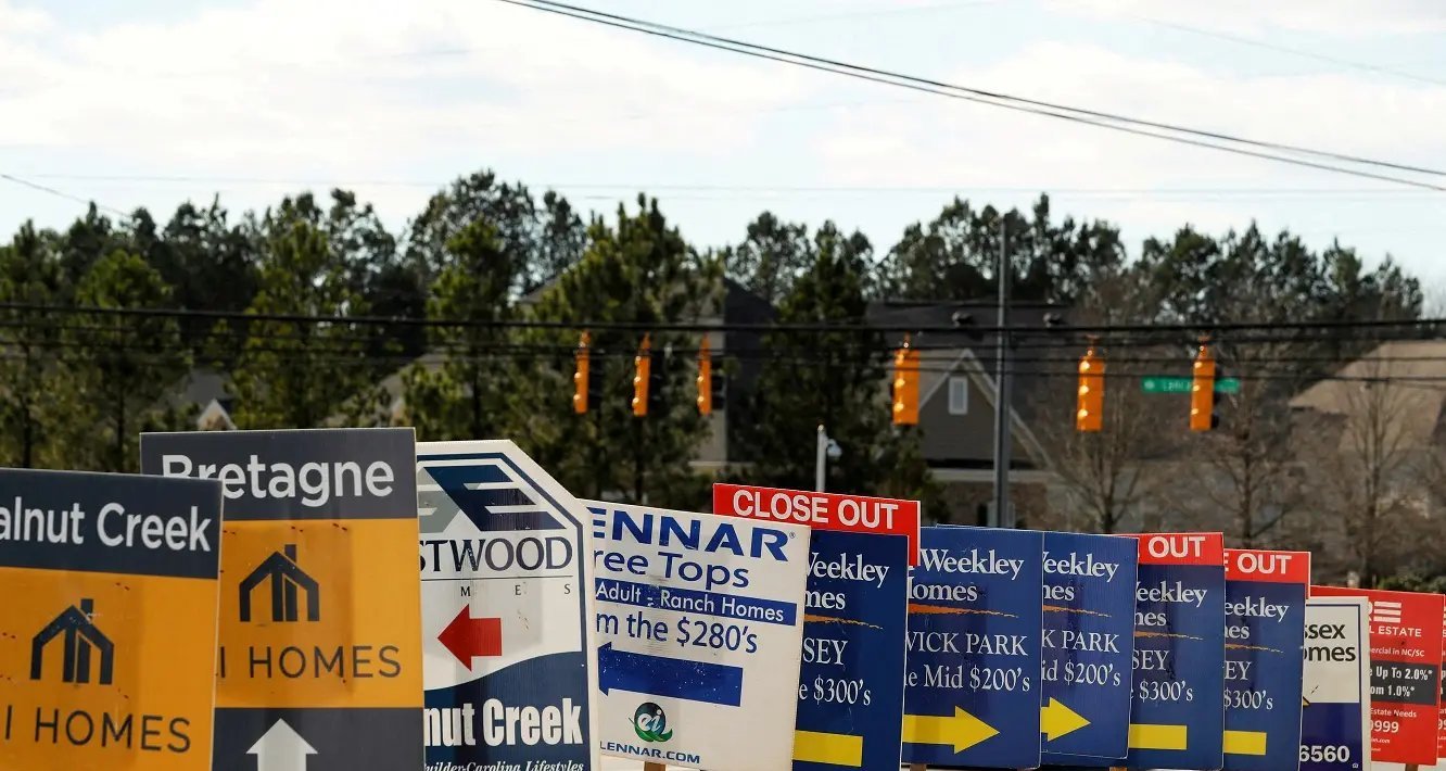 Contratos de compra de casas usadas sobem 1,8% nos EUA em fevereiro, contrariando previsões - Imagem do artigo