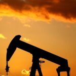 EUA liberam por 30 dias a venda de petróleo iraniano transportado por navios